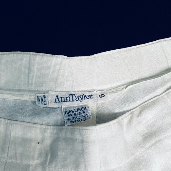 Ladies LINEN Bermuda Golf Shorts - Picture 7 of 8